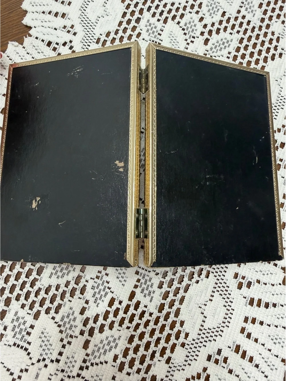 N/A vintage gold